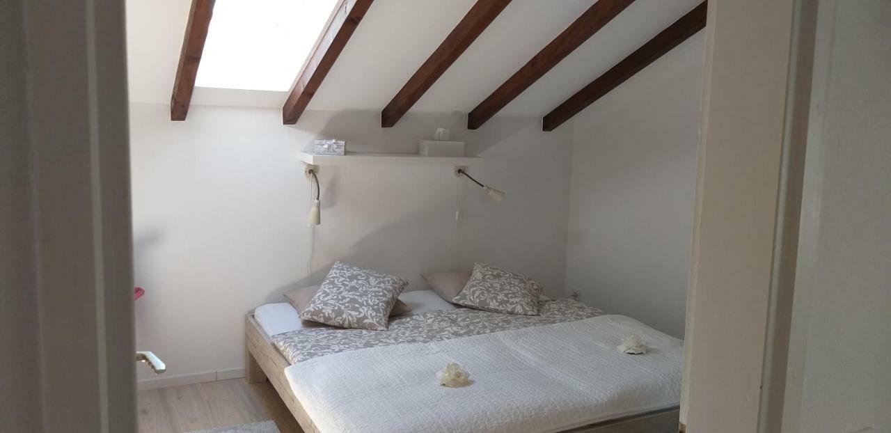 غوردولا Casa Gialla المظهر الخارجي الصورة